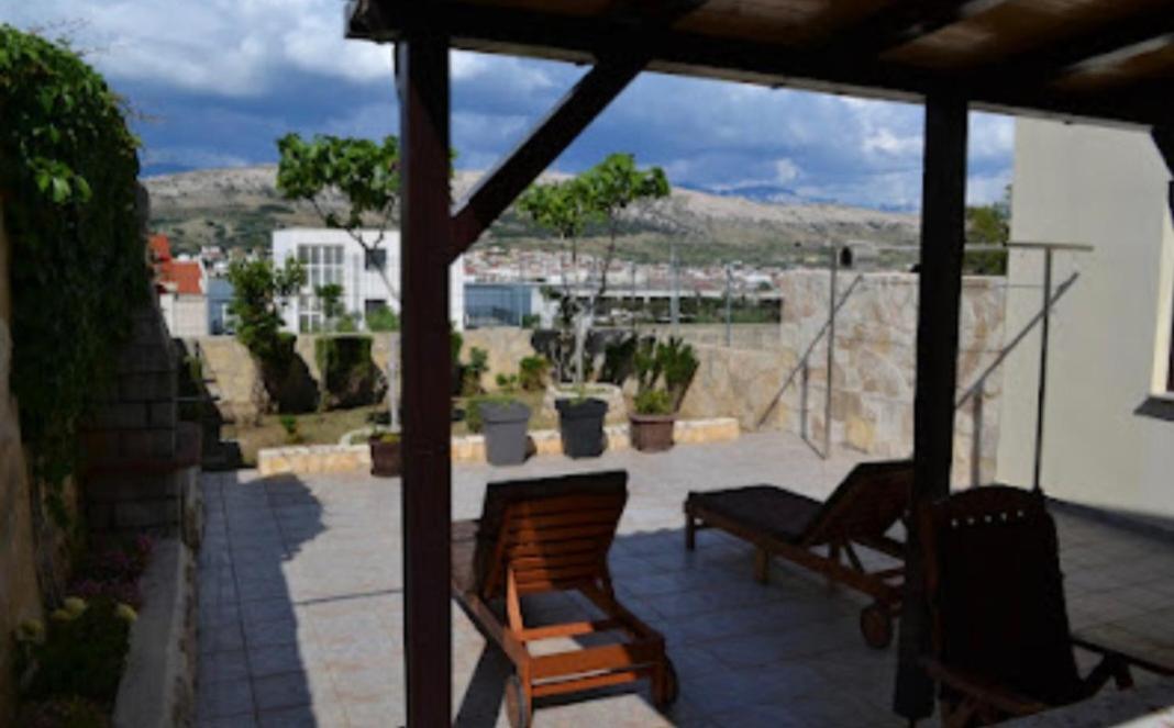 Apartment Lora Pag Town Exterior foto